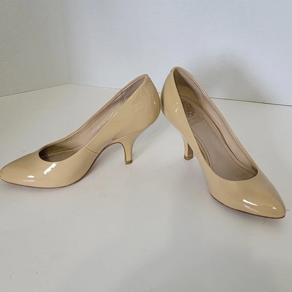 Vince Camuto Heels - Picture 3 of 8